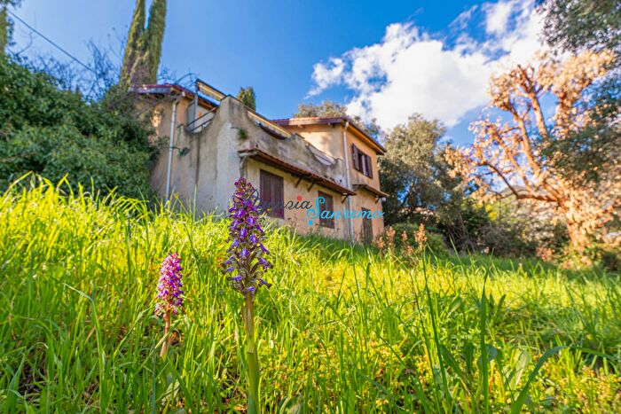 Casa trilocale in vendita in Strada Solaro, Sanremo