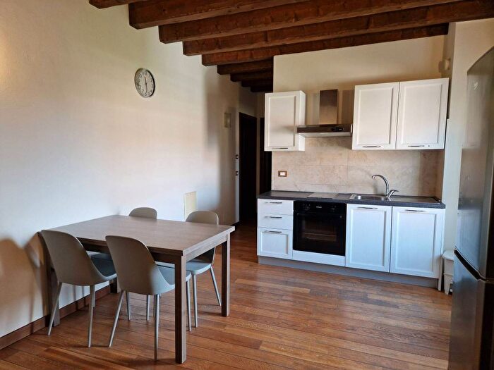 Appartamento trilocale in affitto in Centro, San Giovanni in Persiceto