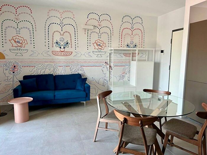 Appartamento trilocale in affitto in Via Socrate, Villa San Giovanni, Milano