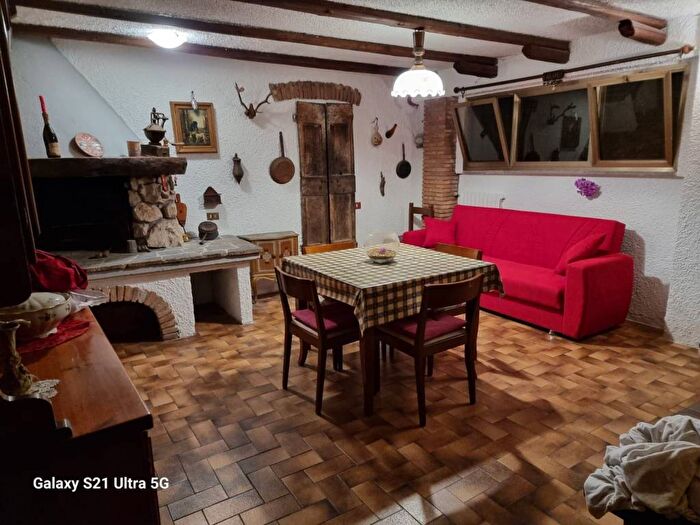 Appartamento bilocale in affitto in Via Castiglion de Pepoli, Vitinia, Roma