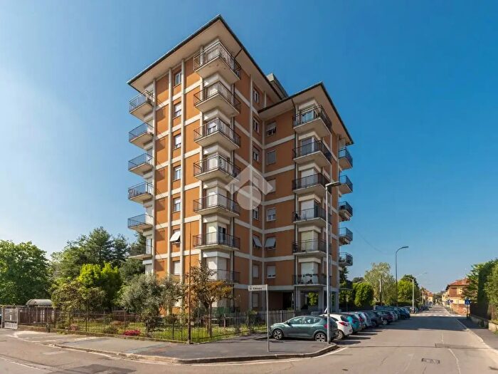 Appartamento trilocale in vendita in Via Borsano, Castellanza