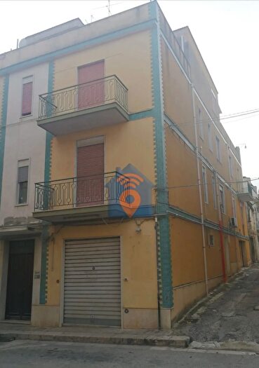 Appartamento con 5 locali in vendita in Via Denaro Castelvetrano, Castelvetrano