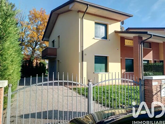 Casa con 5 locali in affitto in Via Don G Stefani, Quinto Vicentino
