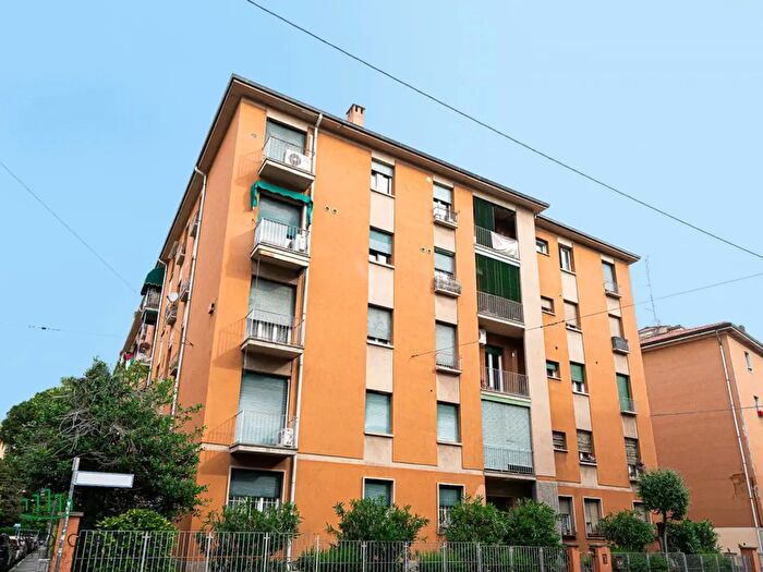Appartamento quadrilocale in vendita in Via Giuseppe Dagnini, Bologna