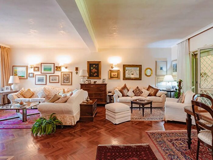 Casa con 11 locali in vendita in Largo dell' Olgiata, Roma