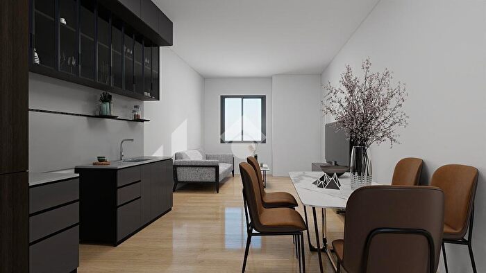 Appartamento trilocale in vendita in Via Chiesa, Tignale