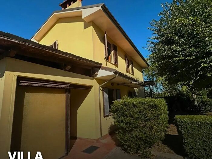 Casa con 5 locali in vendita in Capannori