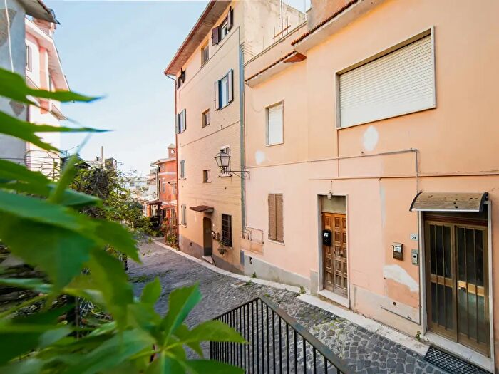 Appartamento quadrilocale in vendita in Via Borgo SantAntonio, Formello