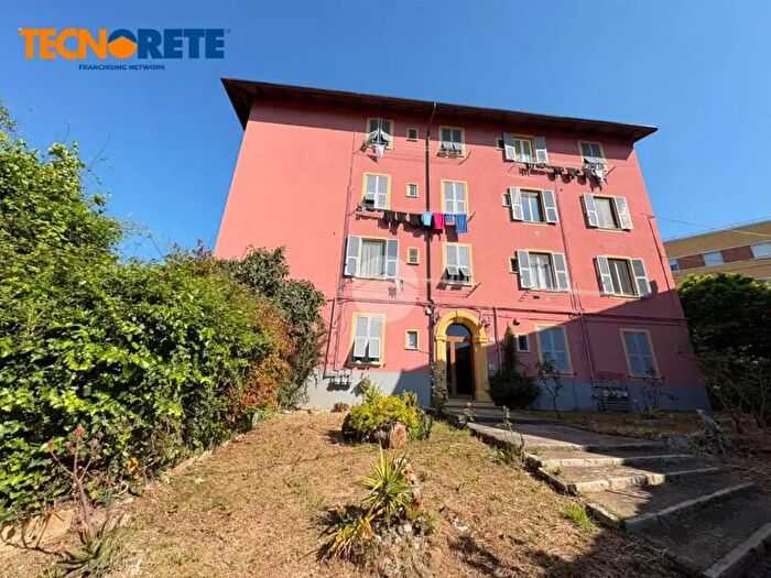 Appartamento con 5 locali in vendita in Salita Ruffino, La Spezia