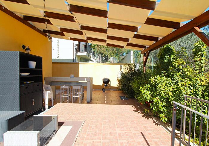 Casa quadrilocale in vendita in Via Villaggio della Rinascita, Stroncone