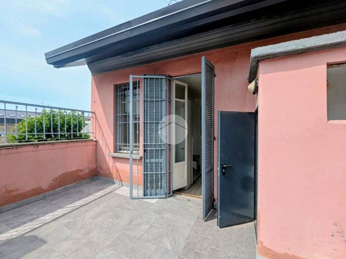 Appartamento bilocale in affitto in Via Giuseppe Candiani, Dergano, Milano