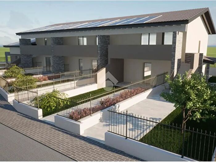 Appartamento trilocale in vendita in Via Don Giovanni Beltrame, Valeggio Sul Mincio