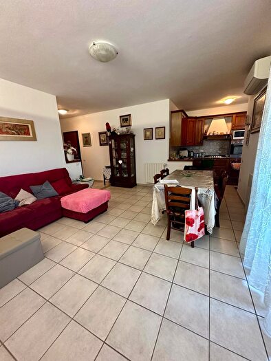 Appartamento trilocale in vendita in Campiglia Marittima