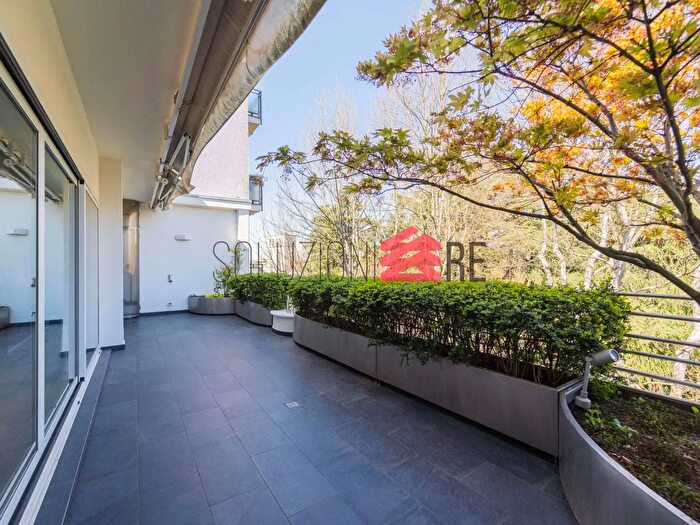 Appartamento quadrilocale in vendita in Viale Michelangelo Buonarroti c, Novara