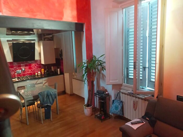 Appartamento trilocale in vendita in Via Maruffi, Firenze