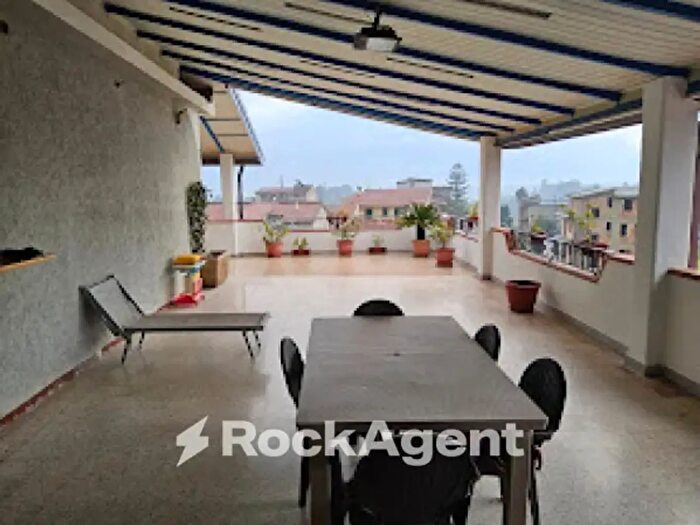 Appartamento con 5 locali in vendita in Via Pitagora, Caulonia