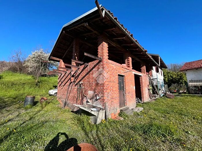 Casa bilocale in vendita in Str delle Mollere, Pinerolo