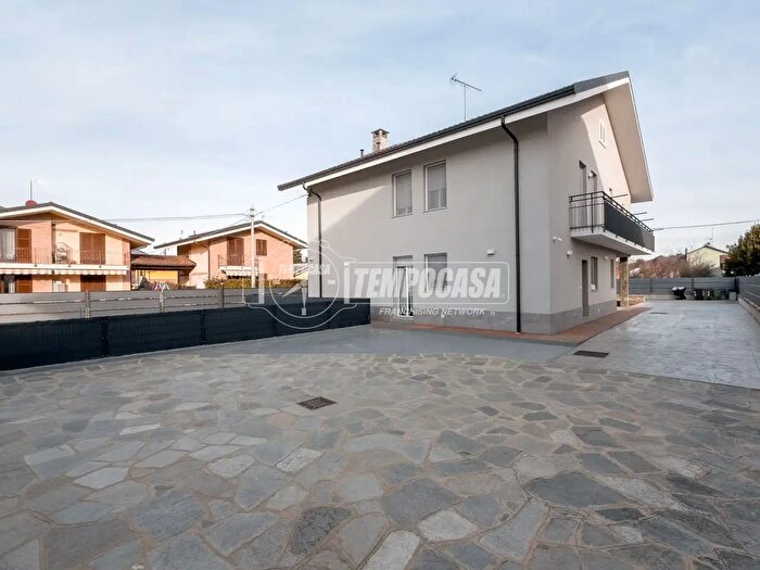 Casa con 8 locali in vendita in Strada Antica di Buttigliera Alta, Rosta