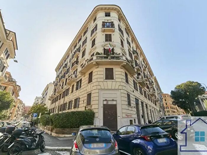 Appartamento con 5 locali in vendita in Via Brescia, Roma