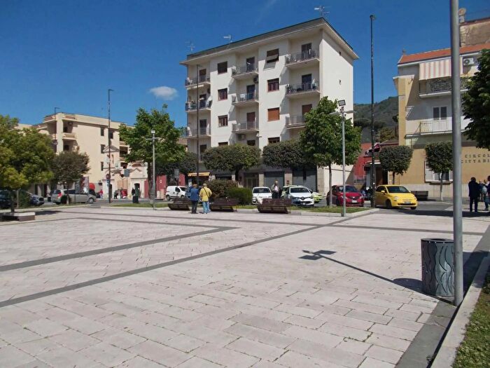 Appartamento quadrilocale in vendita in Santa Maria A Vico