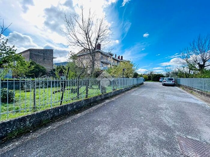 Appartamento trilocale in vendita in Via IV Novembre, Fisciano