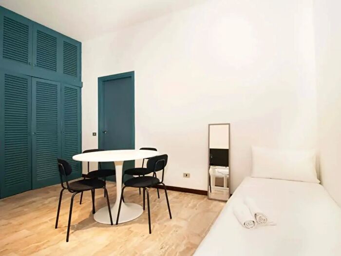 Appartamento monolocale in affitto in Via Francesco Guicciardini, Milano