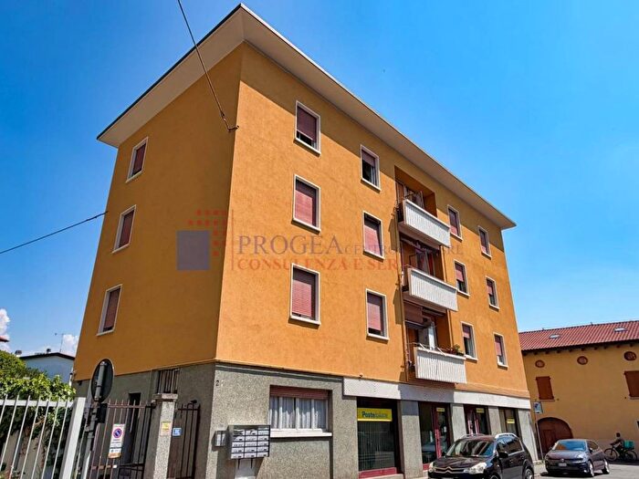 Appartamento trilocale in affitto in Via Santa Costanza Cerioli, Malpensata, Bergamo
