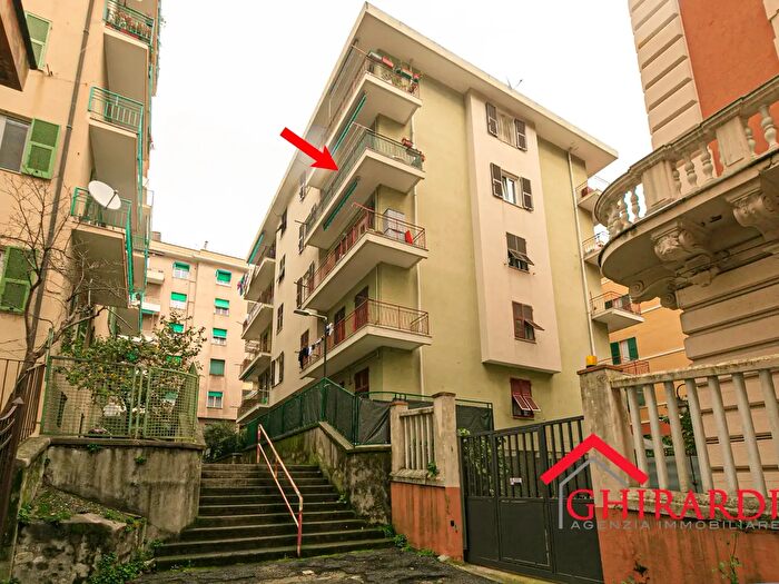 Appartamento con 7 locali in vendita in Via Galliano, Genova
