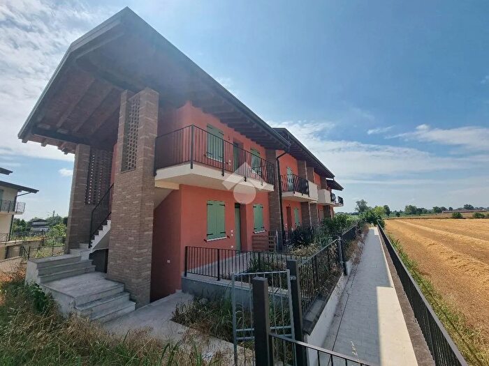 Appartamento bilocale in vendita in Via Str Bozzolino, Acquafredda