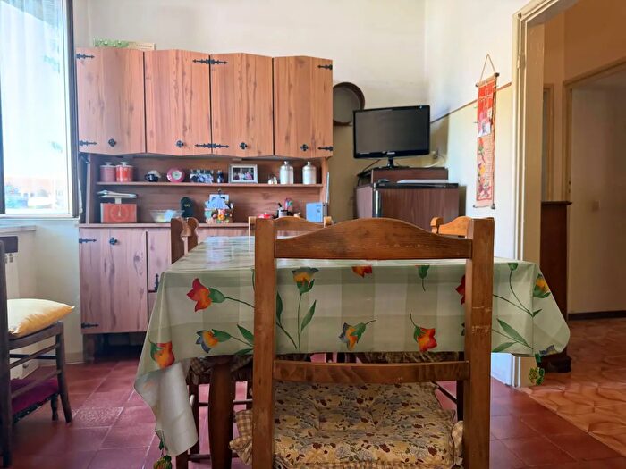Appartamento quadrilocale in vendita in Viale Marconi, Spoleto