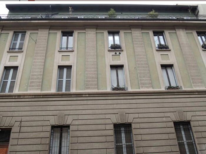 Appartamento trilocale in affitto in Via Vincenzo Bellini, Palestro, Milano
