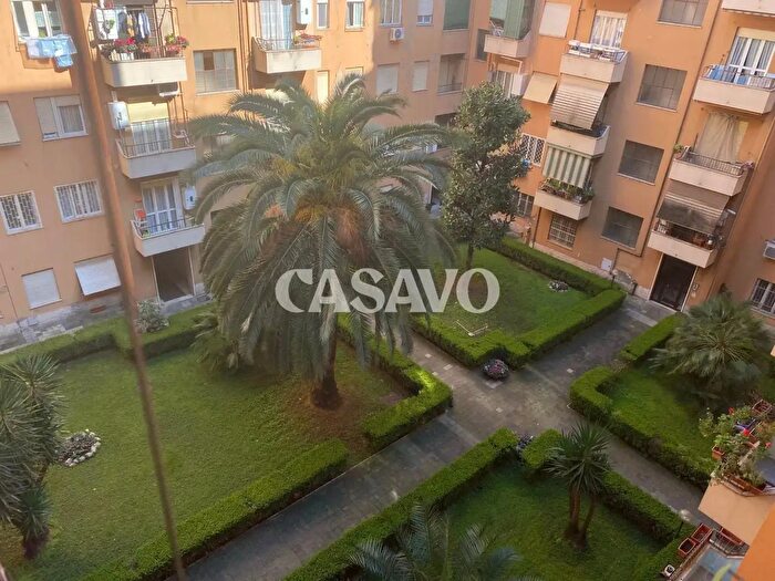Appartamento trilocale in vendita in Via Silvio Benco, Roma
