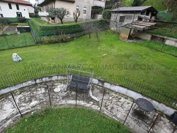 Casa con 5 locali in vendita in Garlate