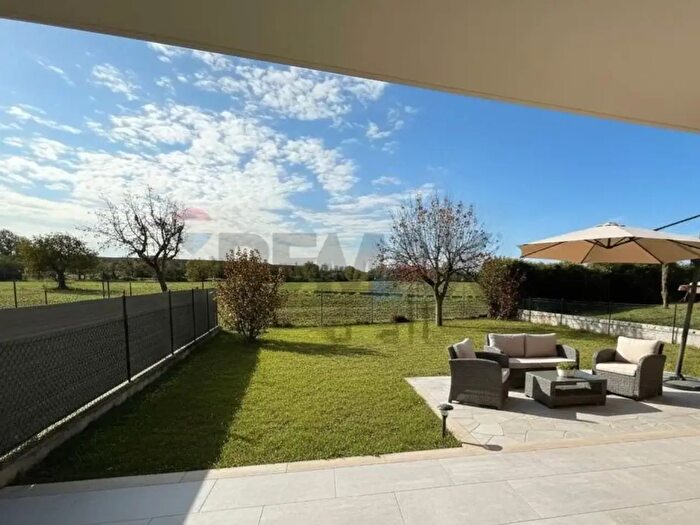 Casa con 5 locali in vendita in Castelnuovo Del Garda