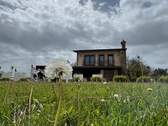 Casa con 10 locali in affitto in Loc Montanaldo, Gubbio