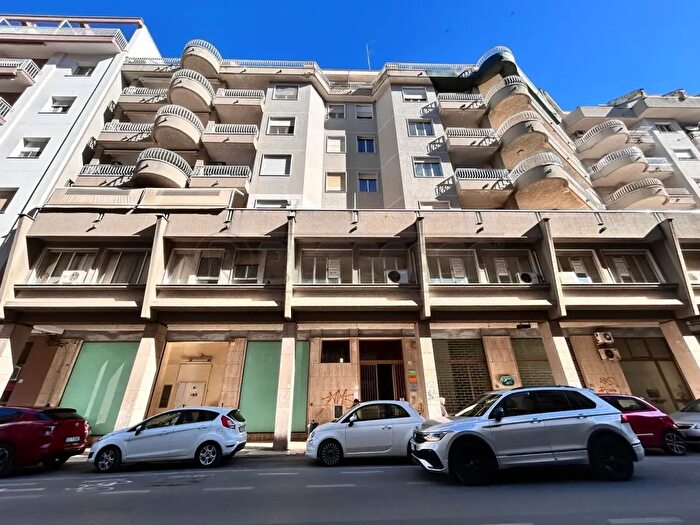 Appartamento con 5 locali in vendita in Via John F Kennedy, Caltanissetta
