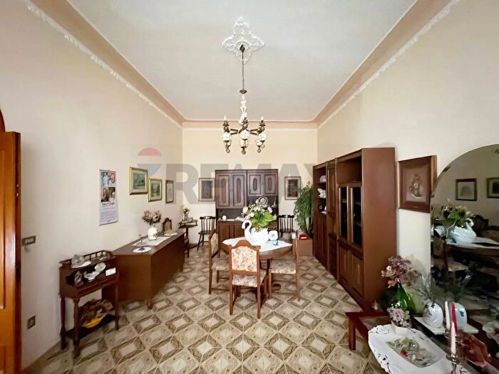 Appartamento con 6 locali in vendita in Via Luigi Errico, Latiano