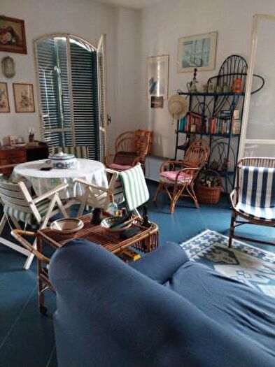 Casa con 6 locali in vendita in Piazza Giugno, Riposto