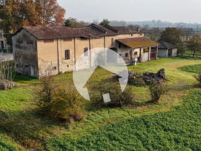 Casa con 11 locali in vendita in Via Peschiera, Castelnovo Di Sotto