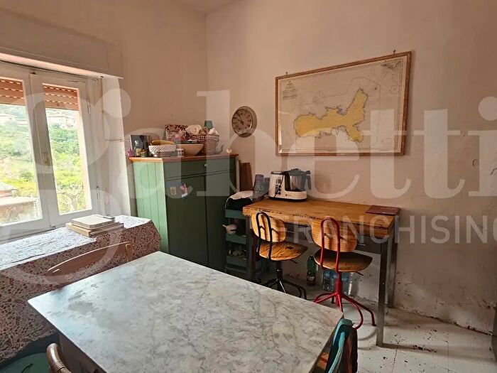 Appartamento quadrilocale in vendita in Rio