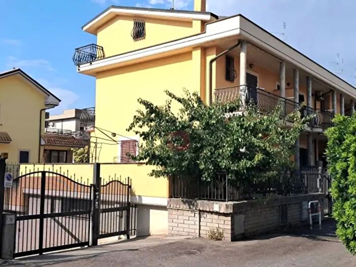 Casa quadrilocale in vendita in Via Piano Api, Roma