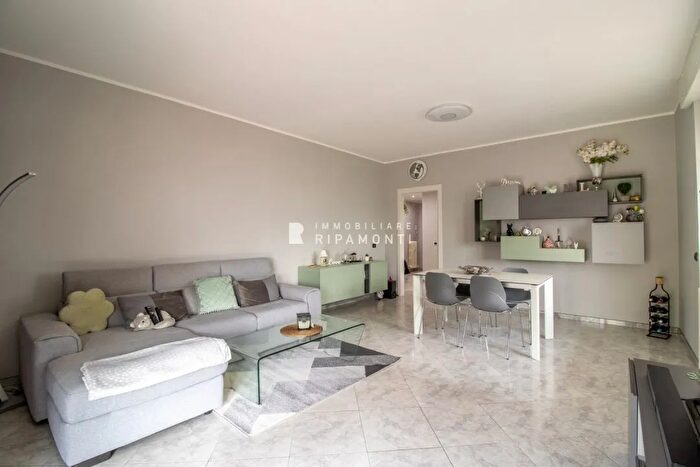 Appartamento quadrilocale in vendita in Via Roma, Pescate