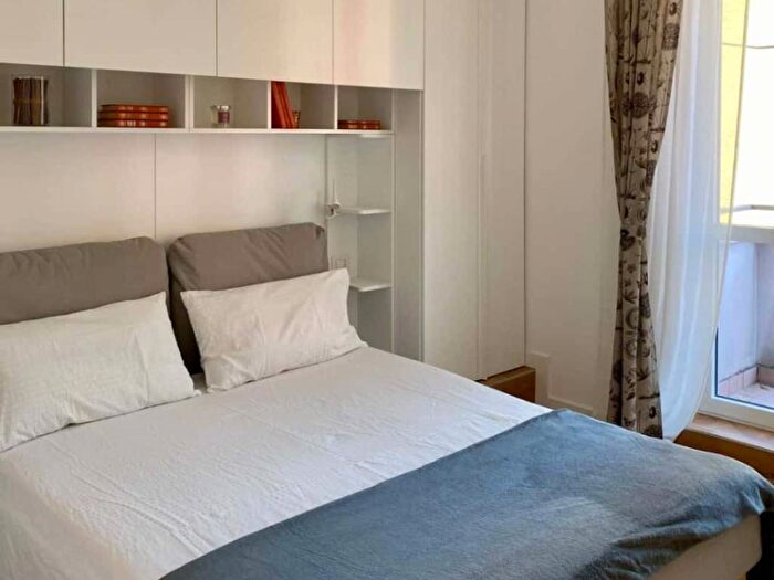 Appartamento trilocale in affitto in Via Cino da Pistoia, Ca' Granda, Milano