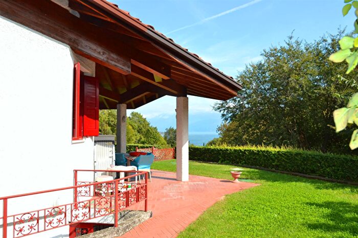 Casa con 5 locali in vendita in Salo