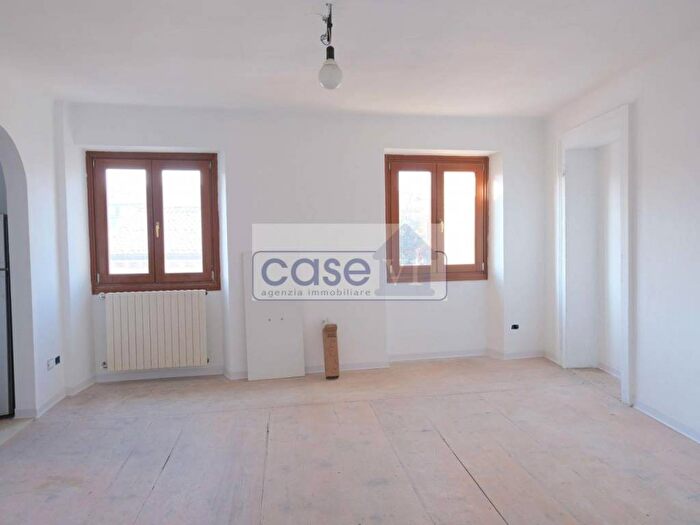 Appartamento trilocale in affitto in Vicolo San Silvestro, Valverde, Verona