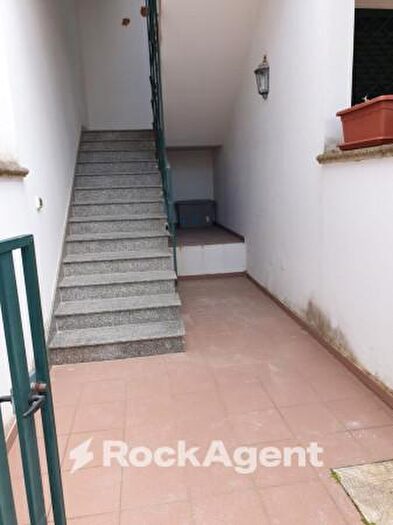 Appartamento trilocale in vendita in Via Elba, Ugento