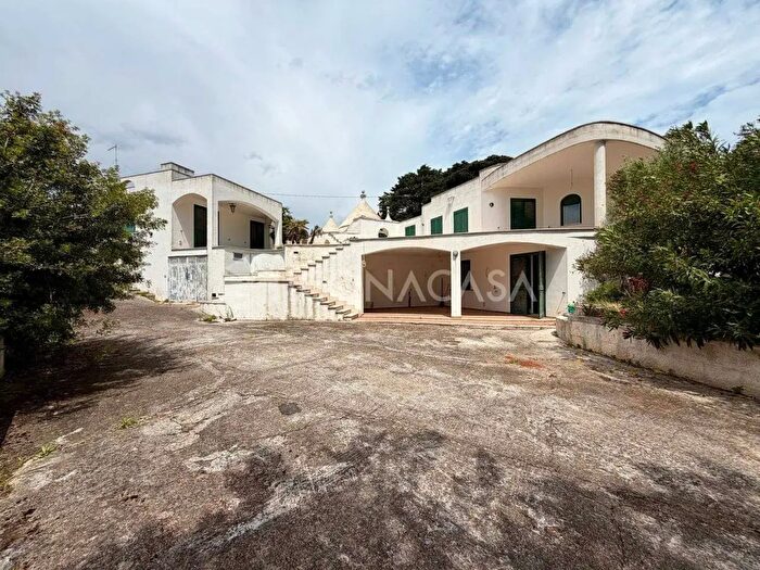 Casa con 7 locali in vendita in Strada Statale SNC, Ostuni