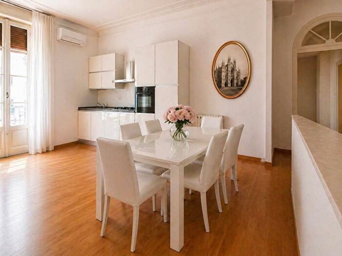 Appartamento quadrilocale in affitto in Via Mantova, Porta Romana Medaglie d'Oro, Milano