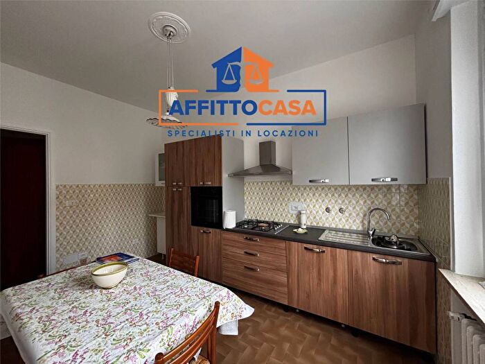 Appartamento trilocale in affitto in Via Aldo Moro, Centro, Bra