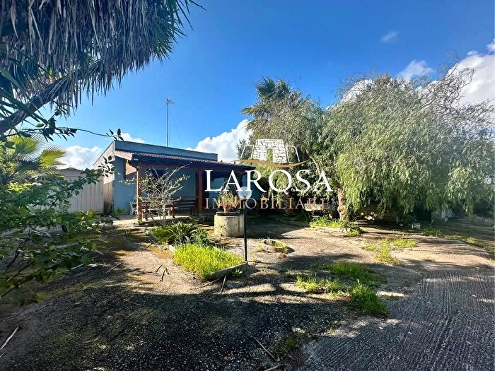 Casa quadrilocale in vendita in Melendugno